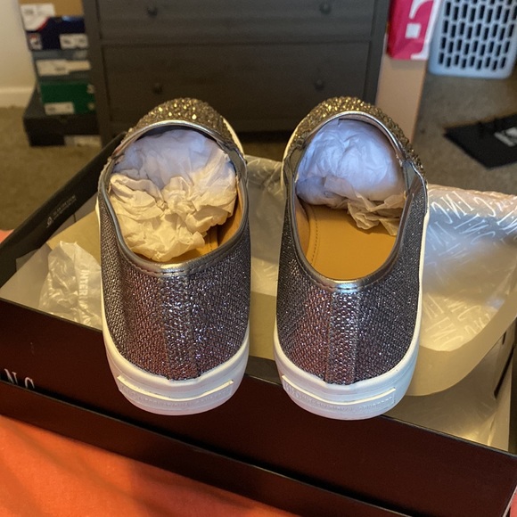 INC SHOE SNEAKERS - Picture 3 of 4